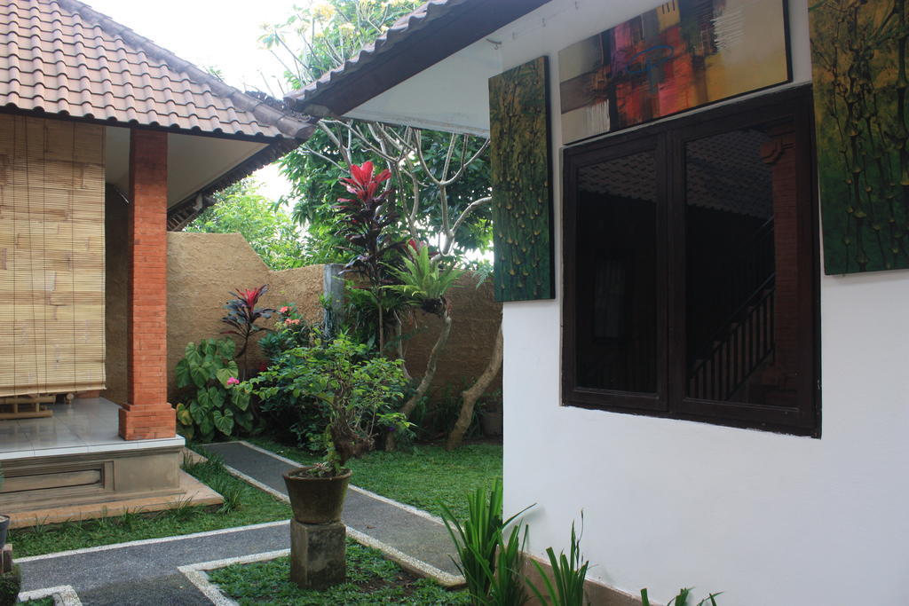 Santana Bali Home Stay Ubud Buitenkant foto