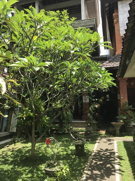 Santana Bali Home Stay Ubud Buitenkant foto