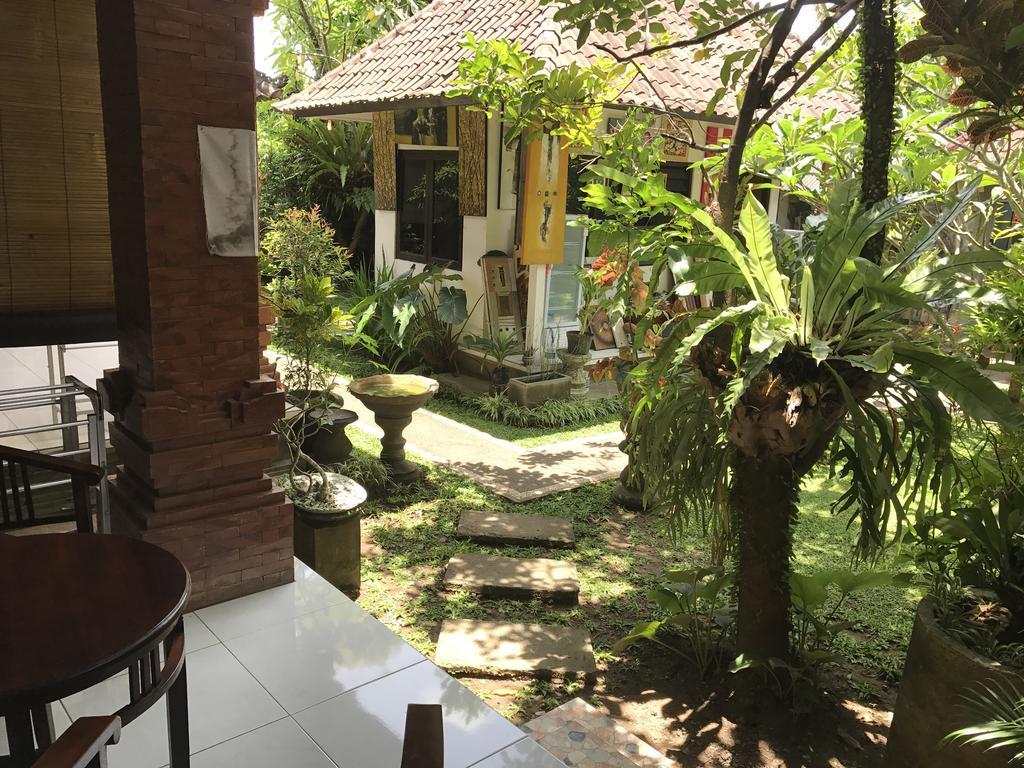 Santana Bali Home Stay Ubud Buitenkant foto